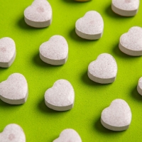 Драже освежающее &laquo;Уровень моей любви&raquo; с мятой и вишней, 18 г.