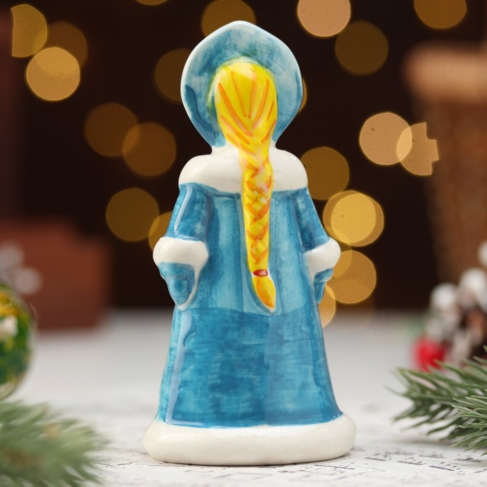 Сувенир Сувенир "Снегурочка Снежинка", голубая шуба, 12 см, фарфор