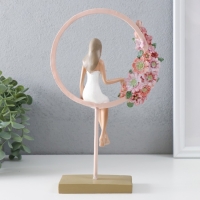 Сувенир полистоун "Девушка сидит в розовом кольце с цветами" 16х6х25,5 см