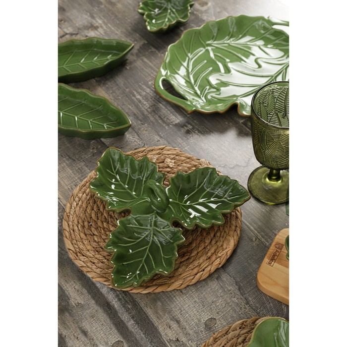 Менажница 3 ячейки Доляна &laquo;Лист&raquo;, 22,1&times;7,6 см, цвет зелёный