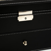 Шкатулка под часы двойная 20 отделений кожзам "Классика" чёрная матовая 16,5х28х21 см Шкатулка под часы двойная 20 отделений кожзам "Классика" чёрная матовая 16,5х28х21 см