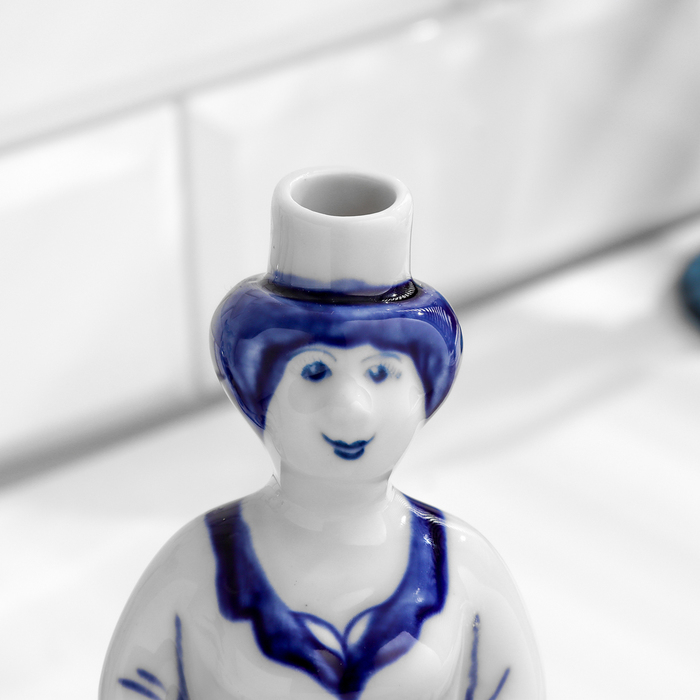 Штоф &laquo;Медсестра&raquo;, 0,25 л, 20 см, гжель