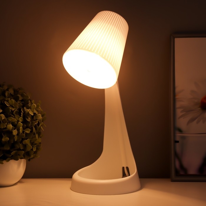 Настольная лампа фикс 1хE27 15W белый Настольная лампа фикс 1хE27 15W белый