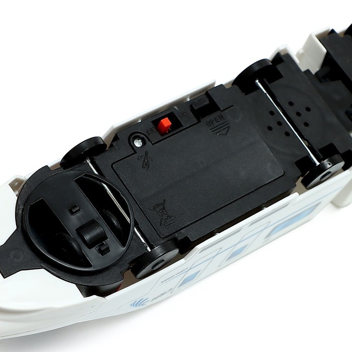 Поезд &laquo;Скорый&raquo;, свет, звук, на батарейках