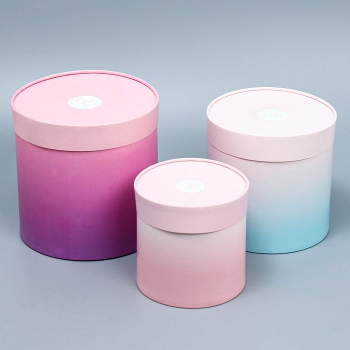 Набор шляпных коробок 3 в 1, упаковка подарочная, «Градиент», 13 х 13 - 18 х 18 см Набор шляпных коробок 3 в 1, упаковка подарочная, «Градиент», 13 х 13 - 18 х 18 см