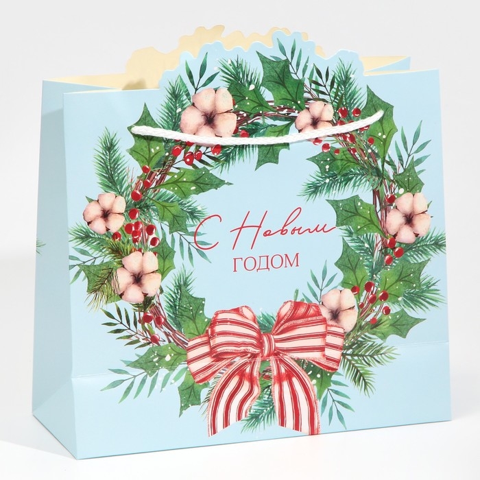 Пакет подарочный новогодний &laquo;Венок&raquo;, 25 х 26 х 10 см, Новый год