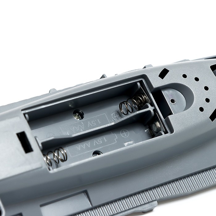 Корабль «Авианосец», инерция, звук, на батарейках Корабль «Авианосец», инерция, звук, на батарейках