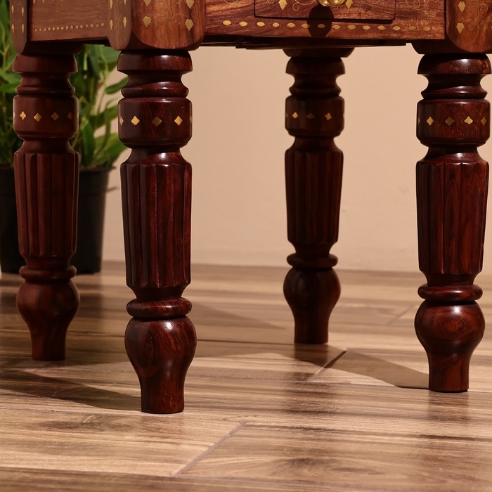 Столик шахматный 37х37х40 см, с фигурами, дерево шишам