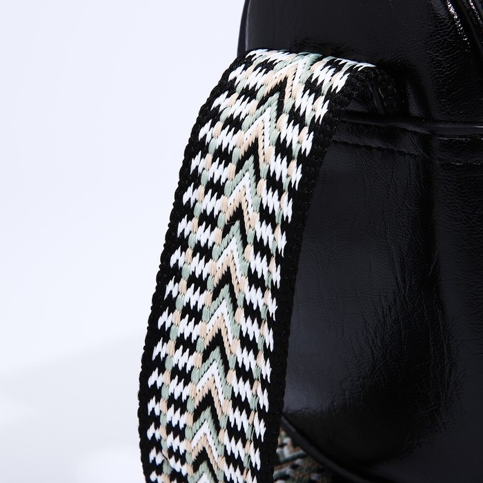 Сумка кросс-боди на молнии, цвет чёрный