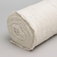 Полотно нетканое, 2,5 мм, ширина 150 см, 50 п.м, плотность 200 г/м&sup2;