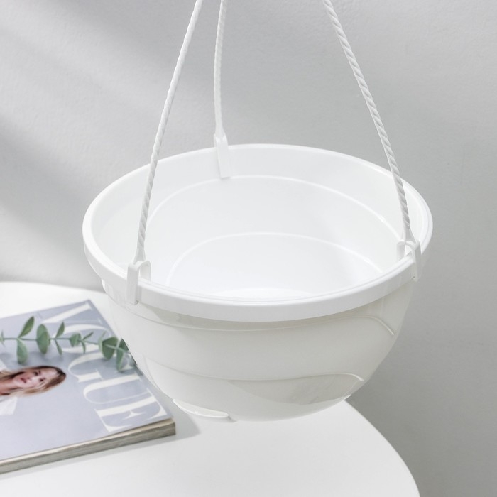 Кашпо уличное с прикорневым поливом &laquo;Мальва&raquo;, 4,7 л, цвет белый