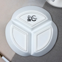 Менажница керамическая «Белочка», 19 см, цвет белый Менажница керамическая «Белочка», 19 см, цвет белый