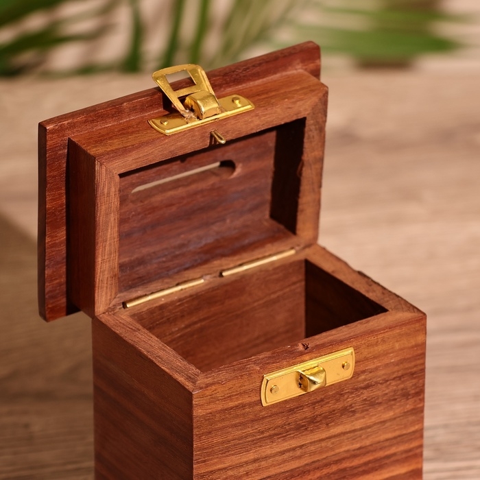 Копилка Копилка "Сейф" 9х6х10 см, манговое дерево