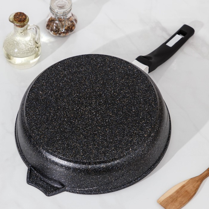 Сковорода &laquo;Гранит Star&raquo;, d=28 см, пластиковая ручка, антипригарное покрытие, тёмно-синий