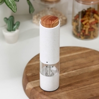 Мельница для специй Magistro Soft bamboo, керамический механизм, цвет белый Мельница для специй Magistro Soft bamboo, керамический механизм, цвет белый