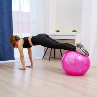 Фитбол ONLYTOP, d=55 см, 800 г, массажный, цвета МИКС Фитбол ONLYTOP, d=55 см, 800 г, массажный, цвета МИКС