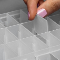 Органайзер для рукоделия, со съёмными ячейками, 24 отделения, 19,5 × 13,5 × 3,5 см, цвет прозрачный Органайзер для рукоделия, со съёмными ячейками, 24 отделения, 19,5 × 13,5 × 3,5 см, цвет прозрачный