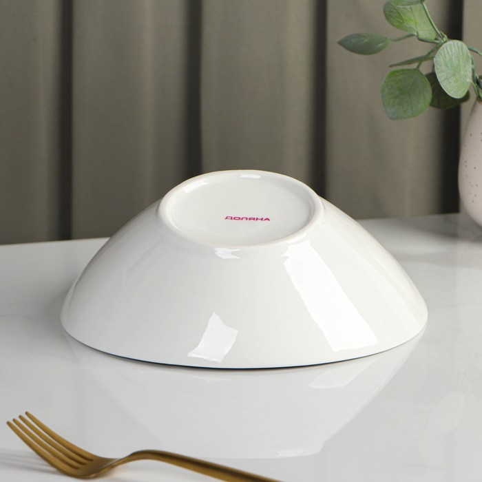 Салатник фарфоровый Доляна &laquo;Глория&raquo;, 450 мл, d=21 см, цвет белый