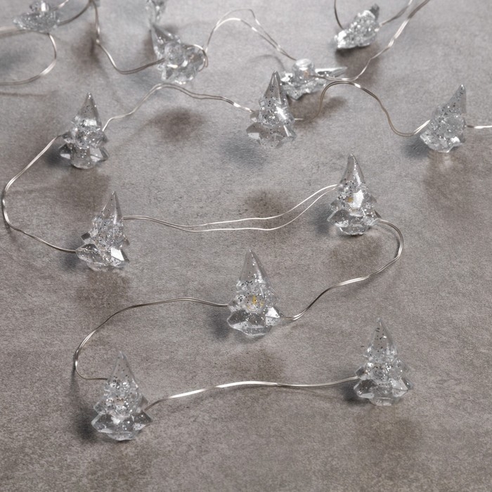 Гирлянда &laquo;Нить&raquo; 2 м роса с насадками &laquo;Снежная ёлочка&raquo;, IP20, серебристая нить, 20 LED, 2 режима, батарейки ААх2 (нет в комплекте), свечение тёплое белое