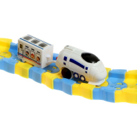 Железная дорога &laquo;Парк развлечений&raquo;, световые и звуковые эффекты, работает от батареек