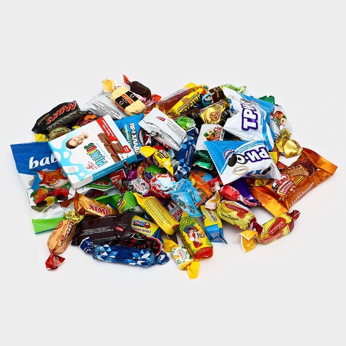 "Коробка большая подарочная "Резная". Набор конфет 1000гр + Конструктор Полесье Зоопарк 117 элементо