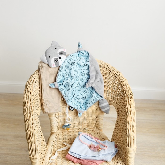 Комфортер - игрушка &laquo;Енотик&raquo; с держателем для соски, цвет серый, Мякиши