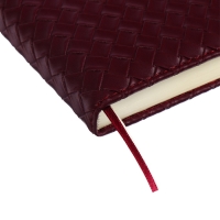 Ежедневник недатированный A5 136 листов кожзам deVENTE. Clair, твердая обложка с поролоном, перфорация, ляссе, блок 70, бордовый Ежедневник недатированный A5 136 листов кожзам deVENTE. Clair, твердая обложка с поролоном, перфорация, ляссе, блок 70, бордовый