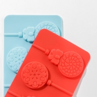 Форма для леденцов Доляна &laquo;Улыбка&raquo;, силикон, 25&times;9,5 см, 5 ячеек, с палочками, цвет МИКС