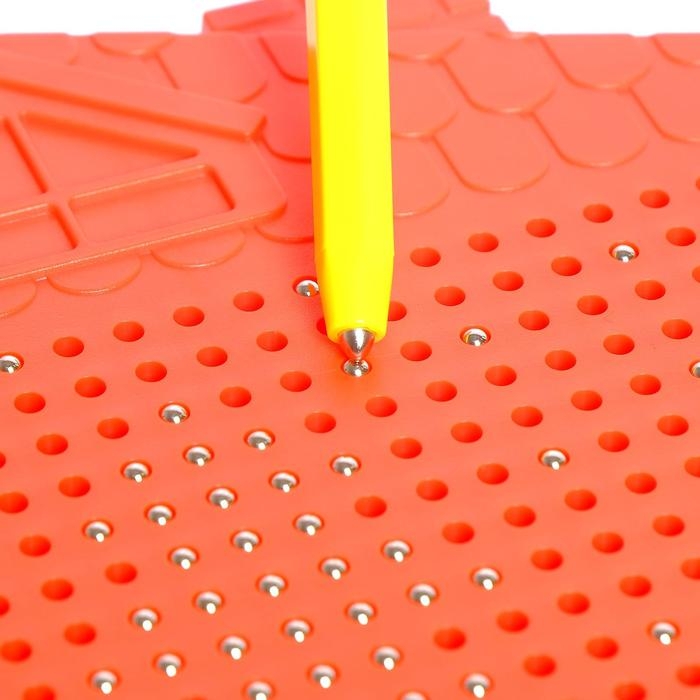 Планшет обучающий &laquo;Магнитное рисование&raquo;, новогодний, цвет красный, 375 отверстий