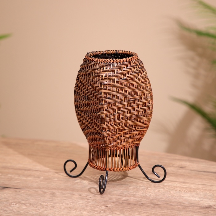 Подсвечник 14х14х24 см