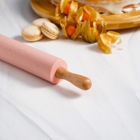 Скалка Доляна &laquo;Конфетти&raquo;, 30&times;4,3 см, рабочая часть 17 см, цвет розовый