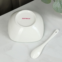 Салатник фарфоровый с ложкой Доляна &laquo;Олива&raquo;, 300 мл