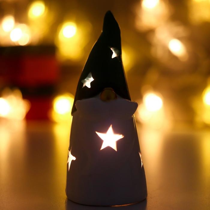 Сувенир керамика свет Сувенир керамика свет "Дедушка Мороз, зелёный колпак, золотой нос, звёзды" 12,5х5,5х5,5 см