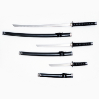 Сув. изделие катаны 3в1 на подставке, ножны дерево, черные глянец 53/76/101см Сув. изделие катаны 3в1 на подставке, ножны дерево, черные глянец 53/76/101см