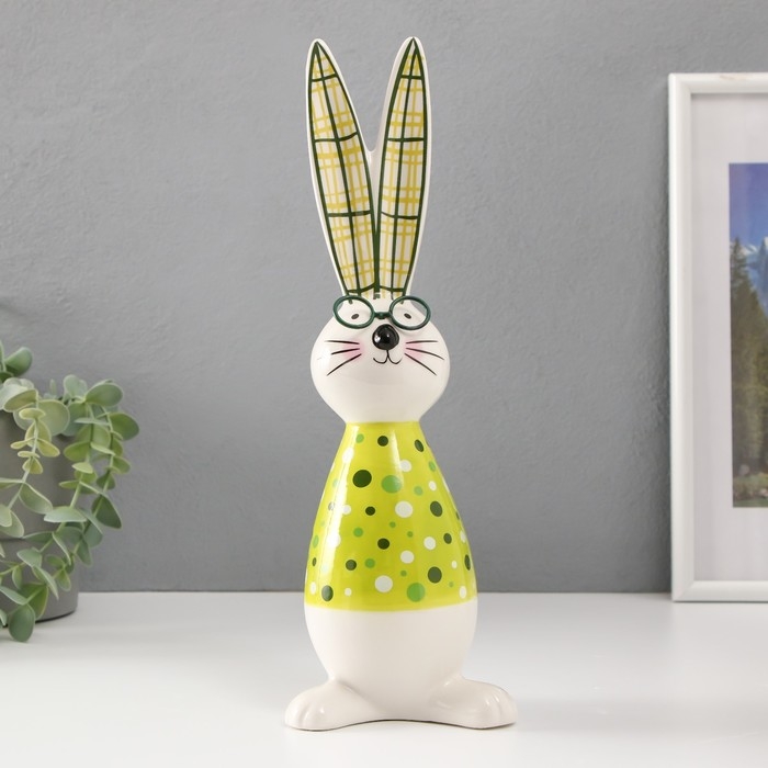 Сувенир керамика Сувенир керамика "Зайчонок в очках, рубашка в горох" жёлто-зелёный 10х7,5х30,5 см