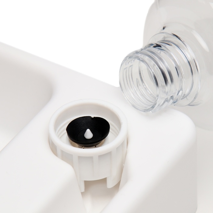 Миска двойная с автопоилкой (съёмная бутылка) 28 х 23 х 20,5 см, белая Миска двойная с автопоилкой (съёмная бутылка) 28 х 23 х 20,5 см, белая