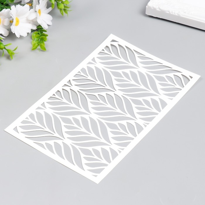 Трафарет пластиковый "Текстура листья" 24х16 см