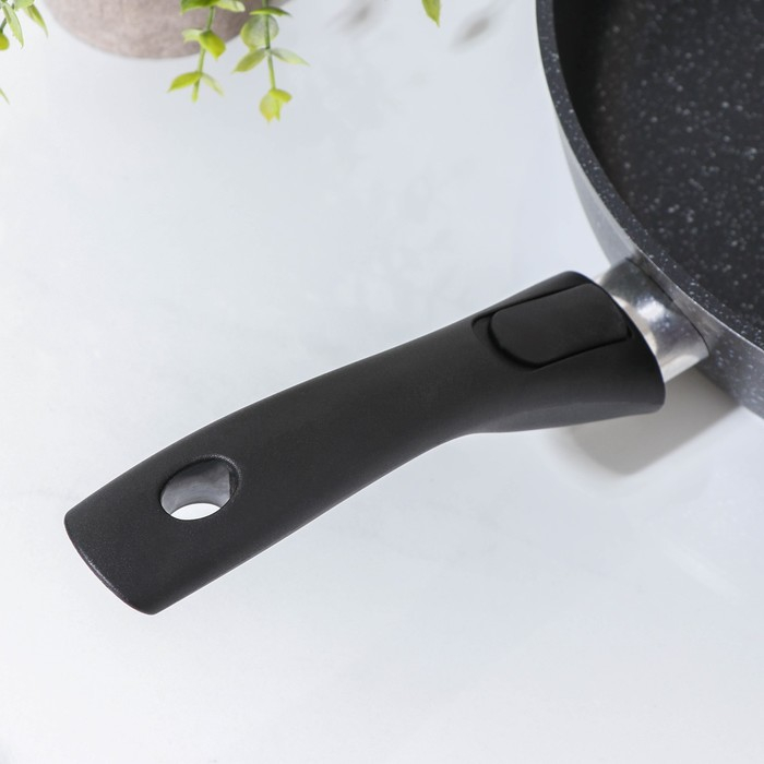 Сковорода, d=28 см, съёмная ручка, антипригарное покрытие, тёмный мрамор Сковорода, d=28 см, съёмная ручка, антипригарное покрытие, тёмный мрамор