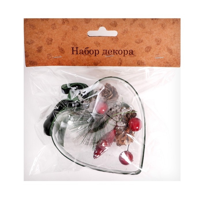 Подвеска с природным декором &laquo;Зимнее сердце&raquo;