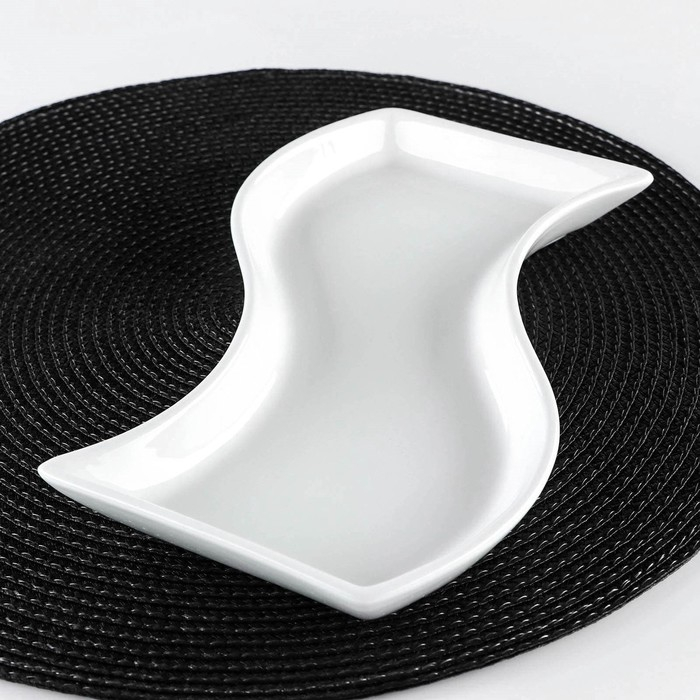 Блюдо фарфоровое Wilmax, 24&times;11 см, цвет белый