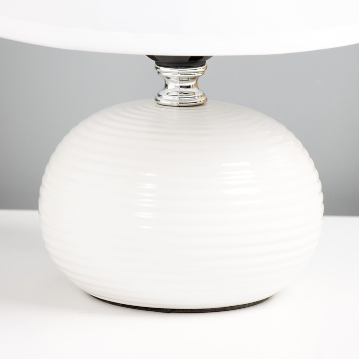 Лампа настольная Е27 25W "Саленто белая" 18х18х25 см RISALUX