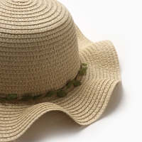 Шляпа для девочки "Лианна" MINAKU, р-р 52, цв.бежевый Шляпа для девочки "Лианна" MINAKU, р-р 52, цв.бежевый