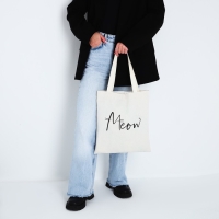 Сумка текстильная Meow, 35х0,5х40, отдел без молнии, без подклада, бежевый Сумка текстильная Meow, 35х0,5х40, отдел без молнии, без подклада, бежевый