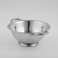 Дуршлаг из нержавеющей стали Доляна &laquo;Индия&raquo;, 1,6 л, d=22 см, на ножке, две ручки