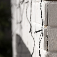 Гирлянда &laquo;Бахрома&raquo; 3 &times; 0.5 м, IP20, тёмная нить, 80 LED, свечение фиолетовое, 8 режимов, 220 В