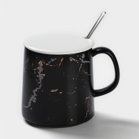 Кружка керамическая с ложкой «Чёрный мрамор», 350 мл, цвет чёрный Кружка керамическая с ложкой «Чёрный мрамор», 350 мл, цвет чёрный
