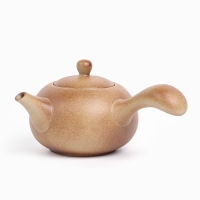 Чайник ручной работы для чайной церемонии с чайной плитой, 250 мл Чайник ручной работы для чайной церемонии с чайной плитой, 250 мл