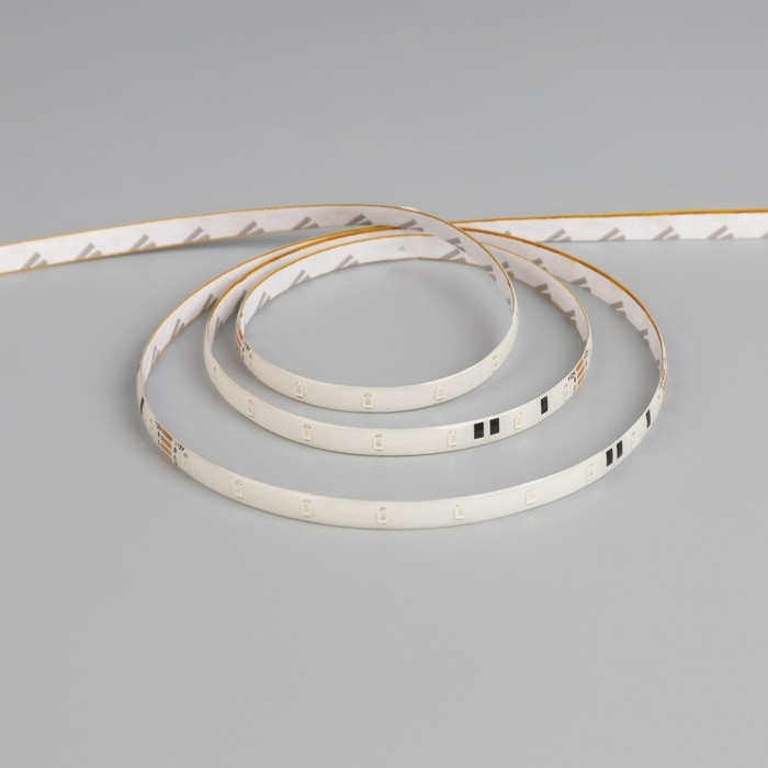 Комплект светодиодной ленты Luazon Lighting 5 м, IP65, SMD2835, 54 LED/м, 12 В, RGB Комплект светодиодной ленты Luazon Lighting 5 м, IP65, SMD2835, 54 LED/м, 12 В, RGB