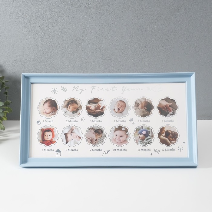 Фоторамка на 12 фото 4,5х4,5 см Фоторамка на 12 фото 4,5х4,5 см "Мой первый год" голубая 2х38х20 см