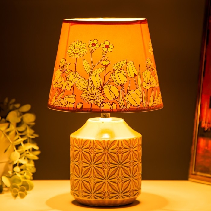 Настольная лампа "Цветы" Е14 15Вт серый МИКС 20х20х32 см RISALUX